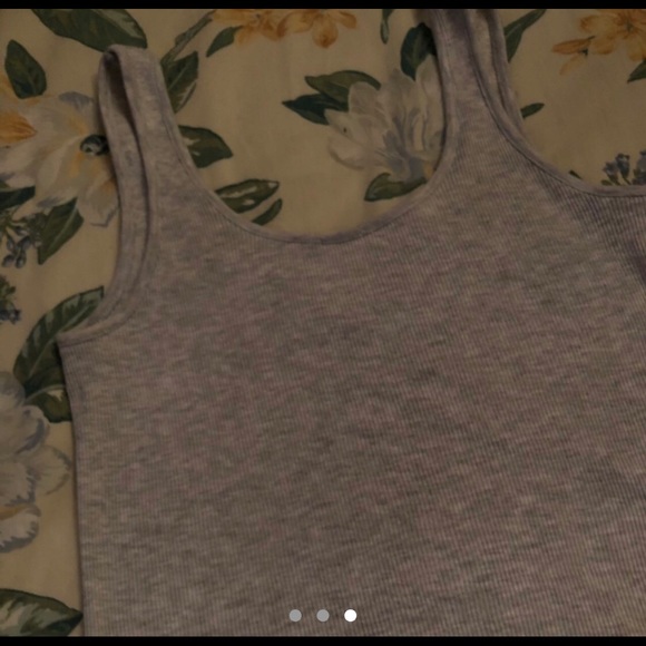 gray crop top - Picture 2 of 2